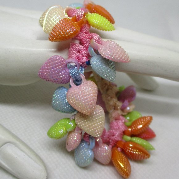 GIRLS And WOMENS BRACELET 40 Heart Charm Stretch Bracelet Textured Puffed Heart - Picture 5 of 11